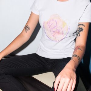 La que con perros anda